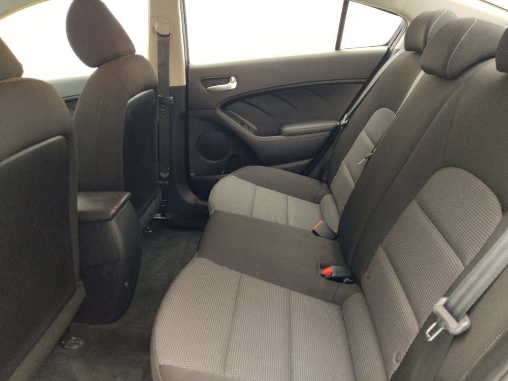 Used 2017 Kia Forte LX FWD image 18
