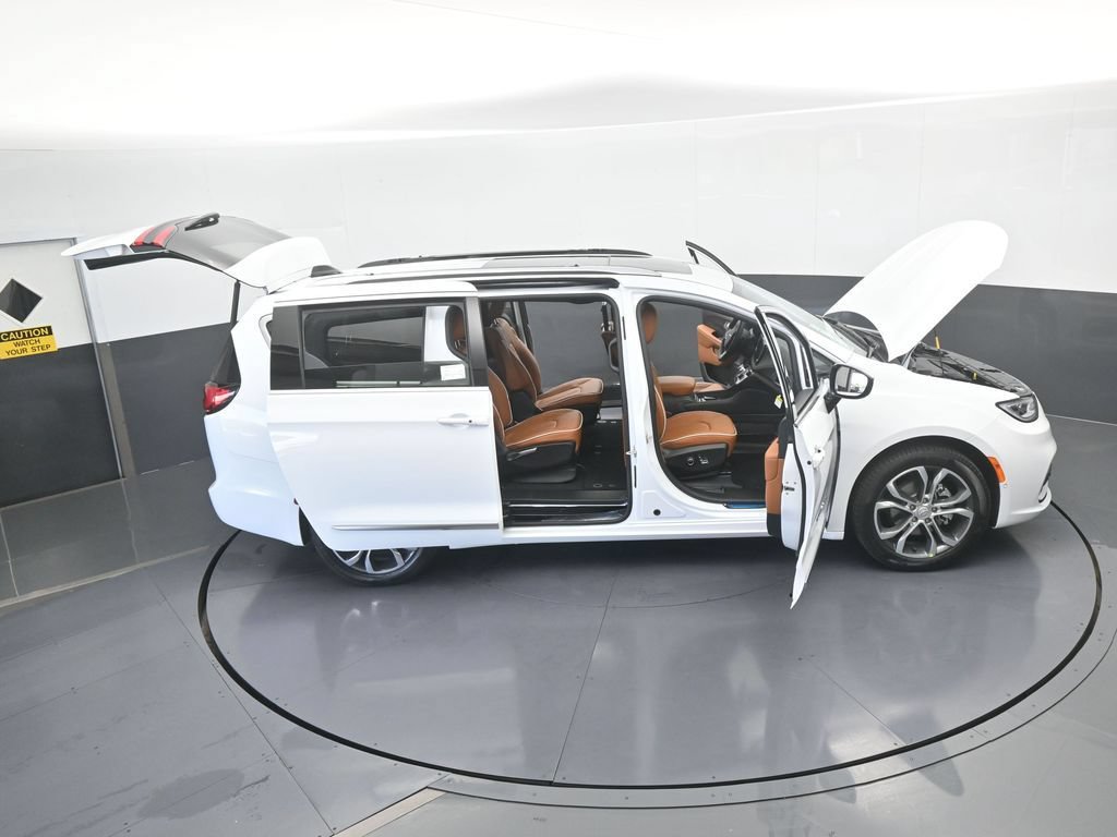 New 2026 Chrysler Pacifica Pinnacle FWD image 69