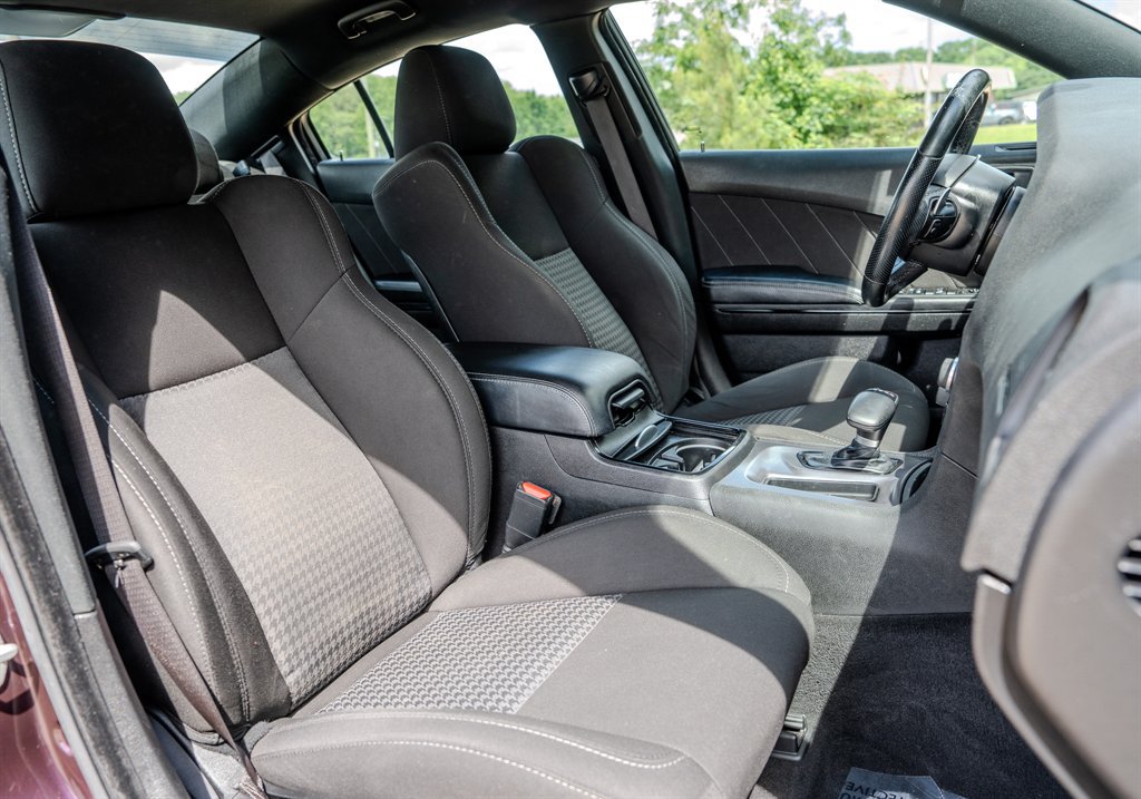 Used 2021 Dodge Charger GT w/ Blacktop Package RWD image 32