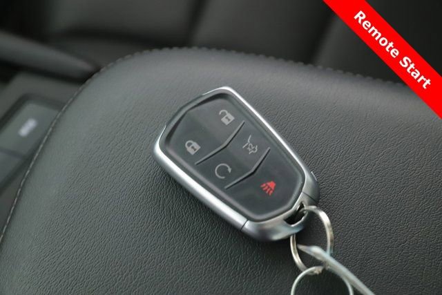 Used 2025 Cadillac XT5 Sportv image 3