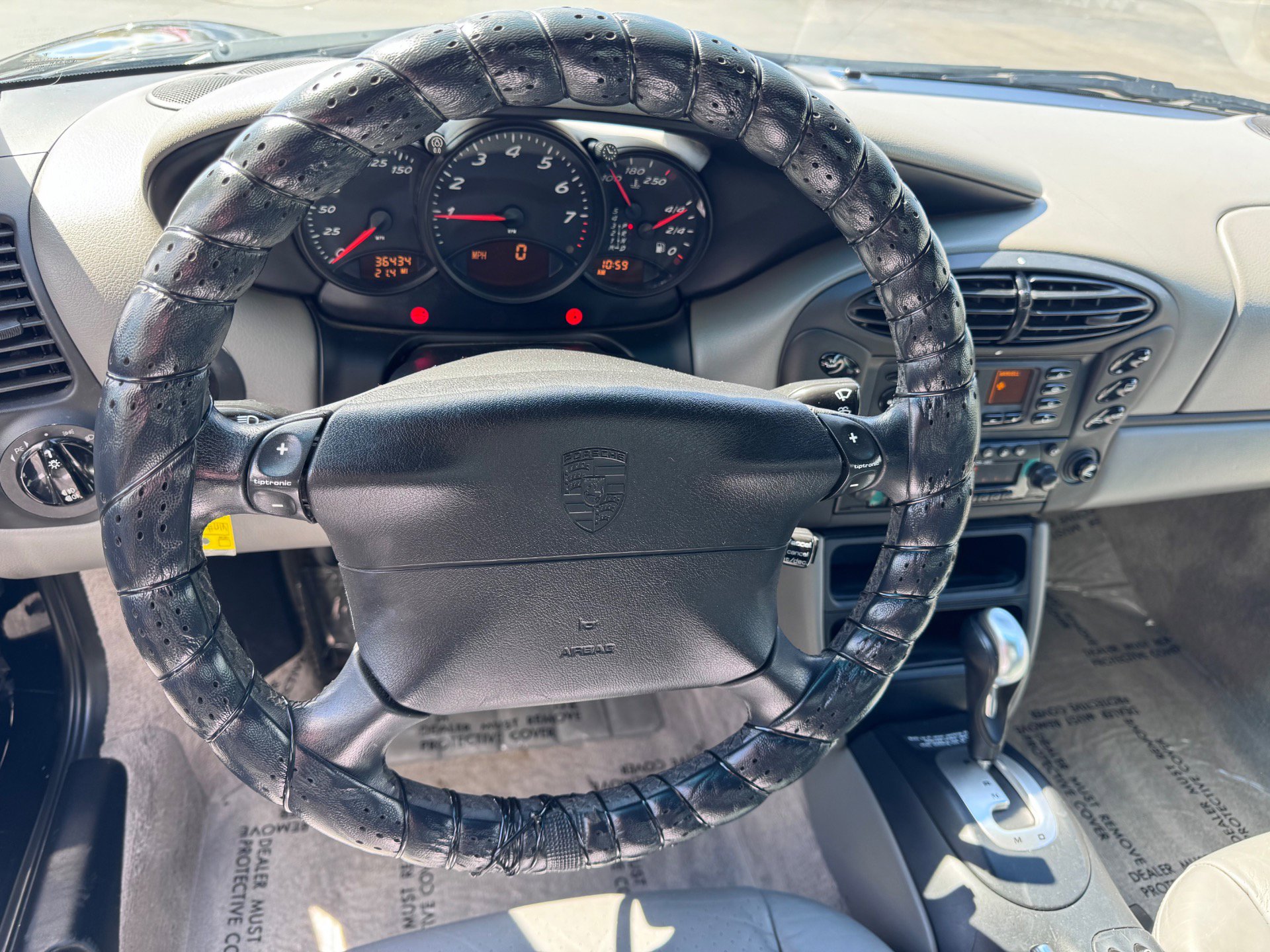 Used 2000 Porsche Boxster RWD image 15