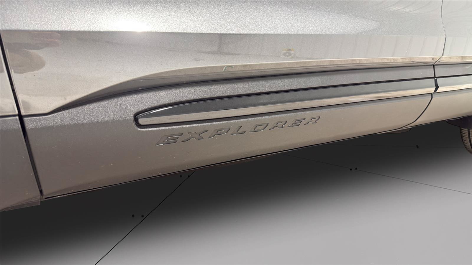 Used 2023 Ford Explorer ST w/ Equipment Group 401A AWD/4WD image 36