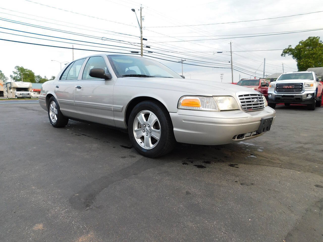 Used 2008 Ford Crown Victoria LX RWD image 1