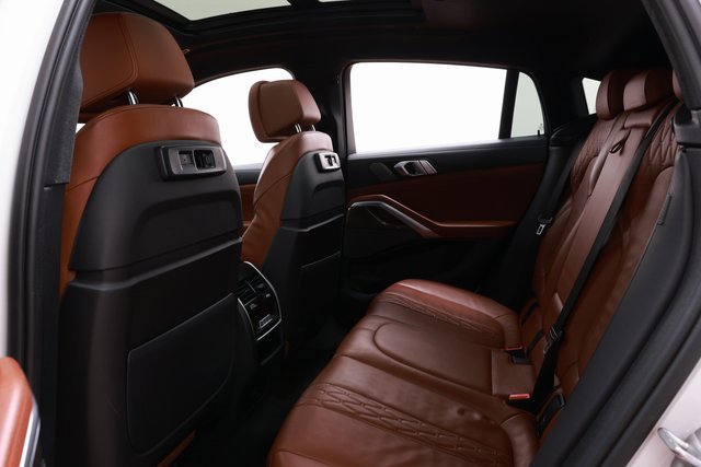 Used 2023 BMW X6 xDrive40i w/ M Sport Package image 11