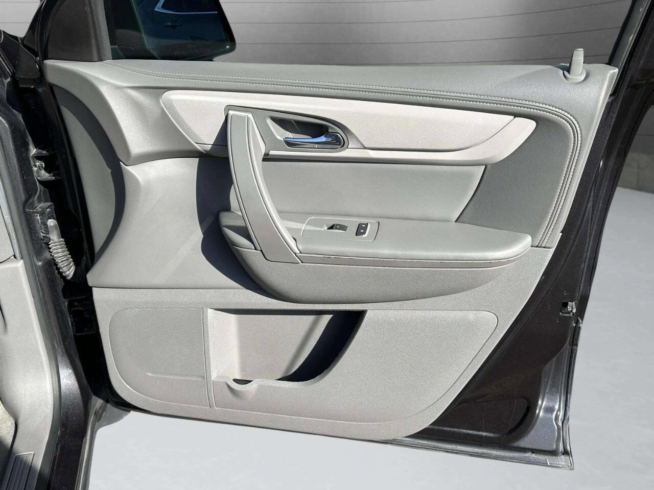 Used 2016 Chevrolet Traverse LS image 32