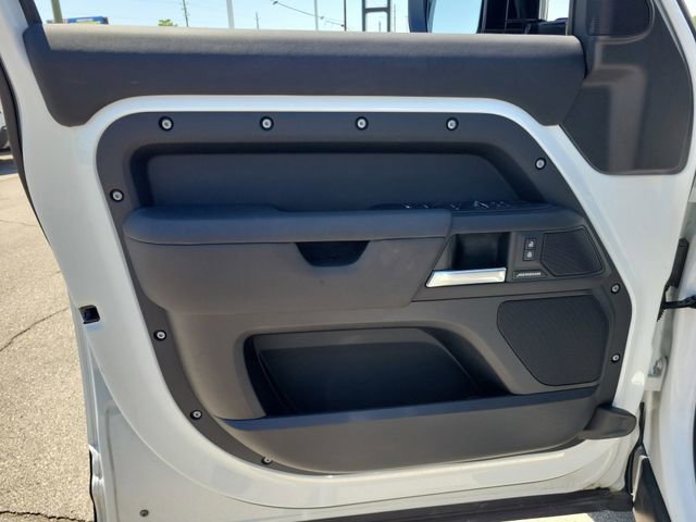 Used 2025 Land Rover Defender 110 S AWD/4WD image 13