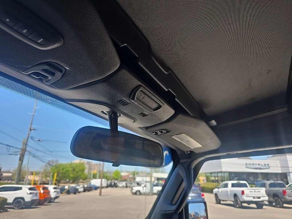 Used 2018 Jeep Wrangler Unlimited Sport S image 17