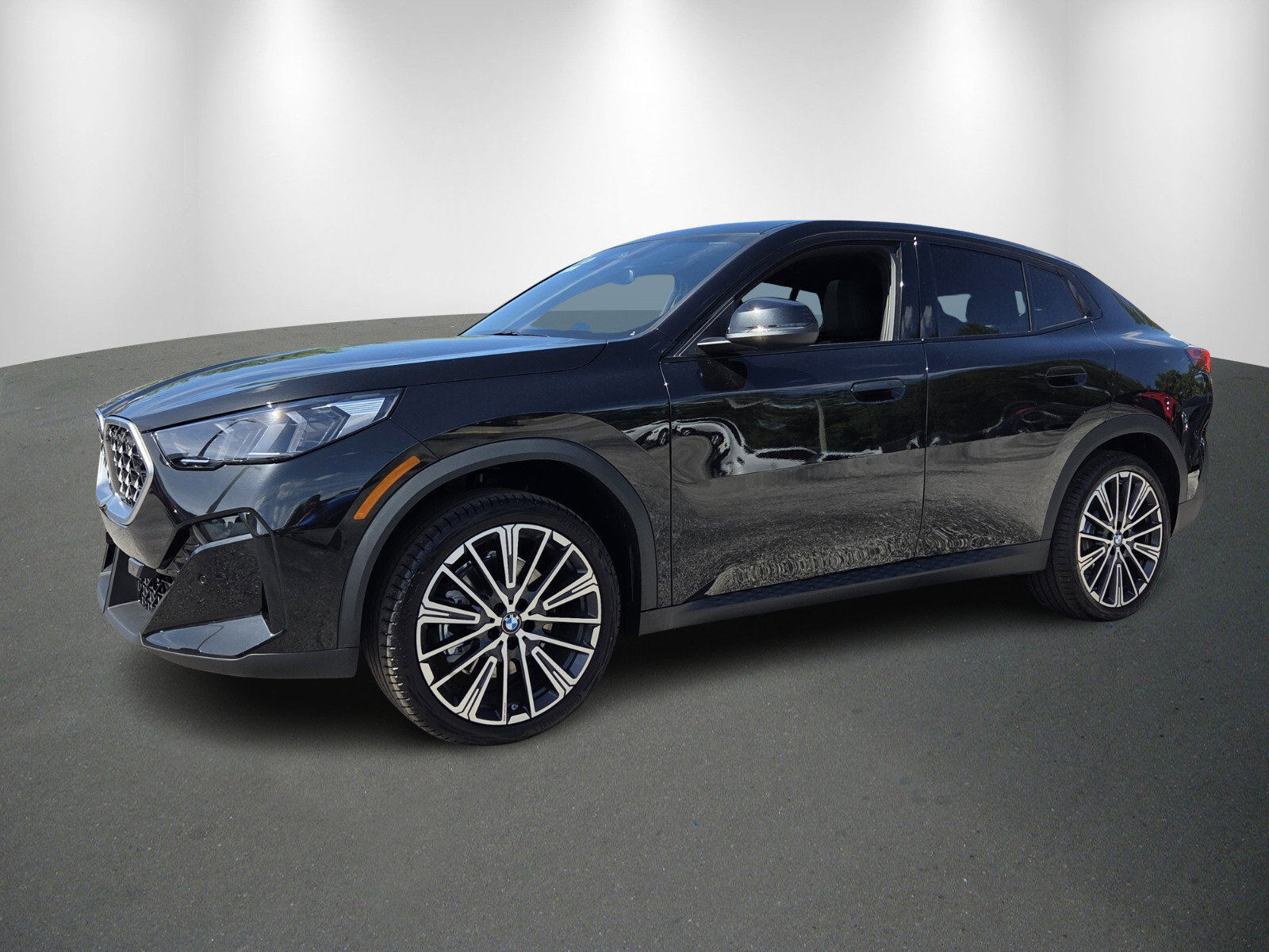 New 2026 BMW X2 xDrive28i w/ Convenience Package AWD/4WD image 3