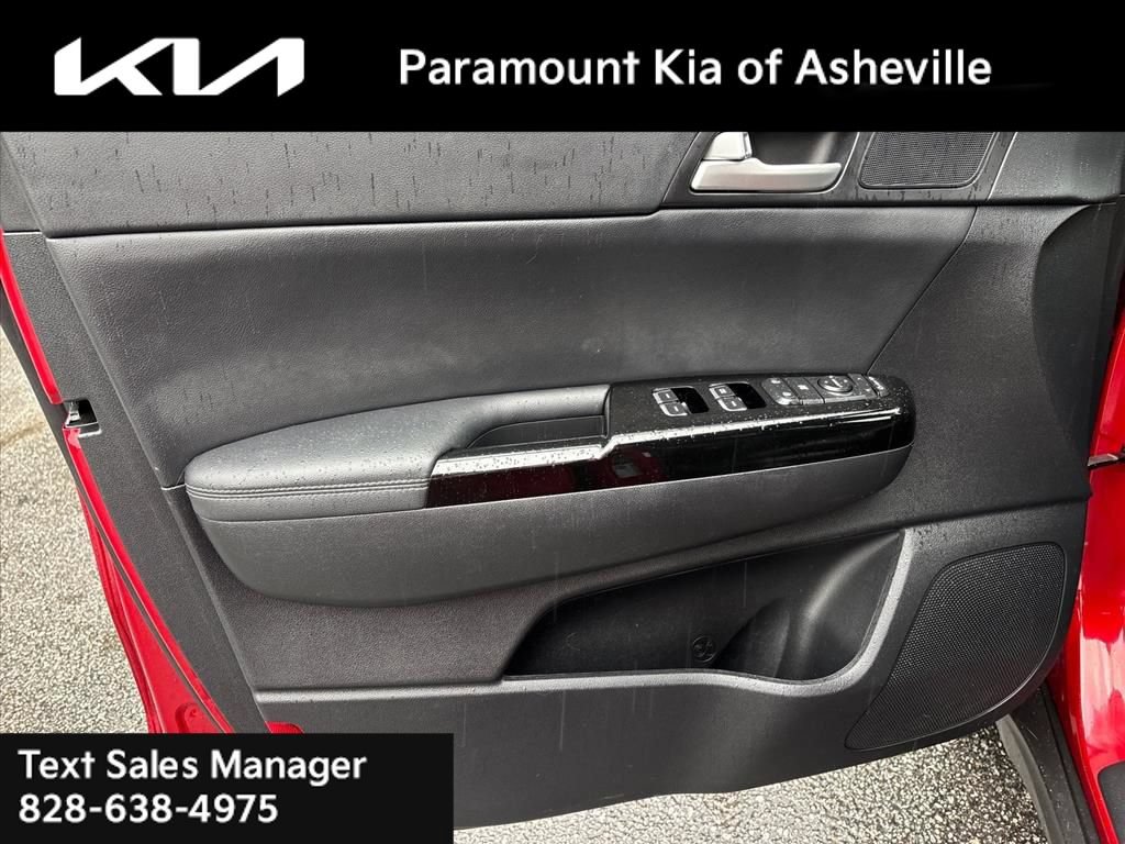 Used 2020 Kia Sportage EX AWD/4WD image 23