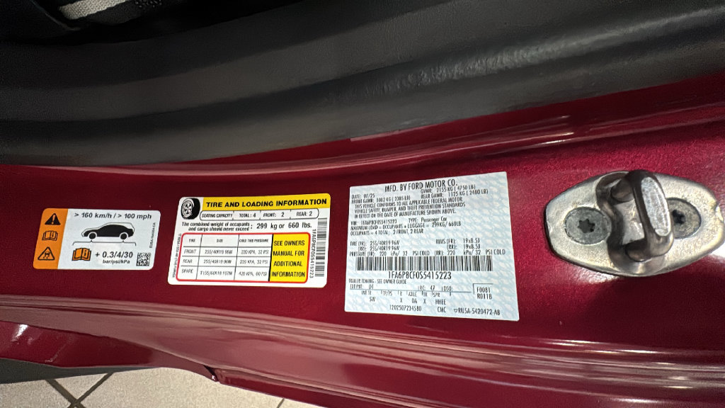 Used 2025 Ford Mustang GT Premium RWD image 30