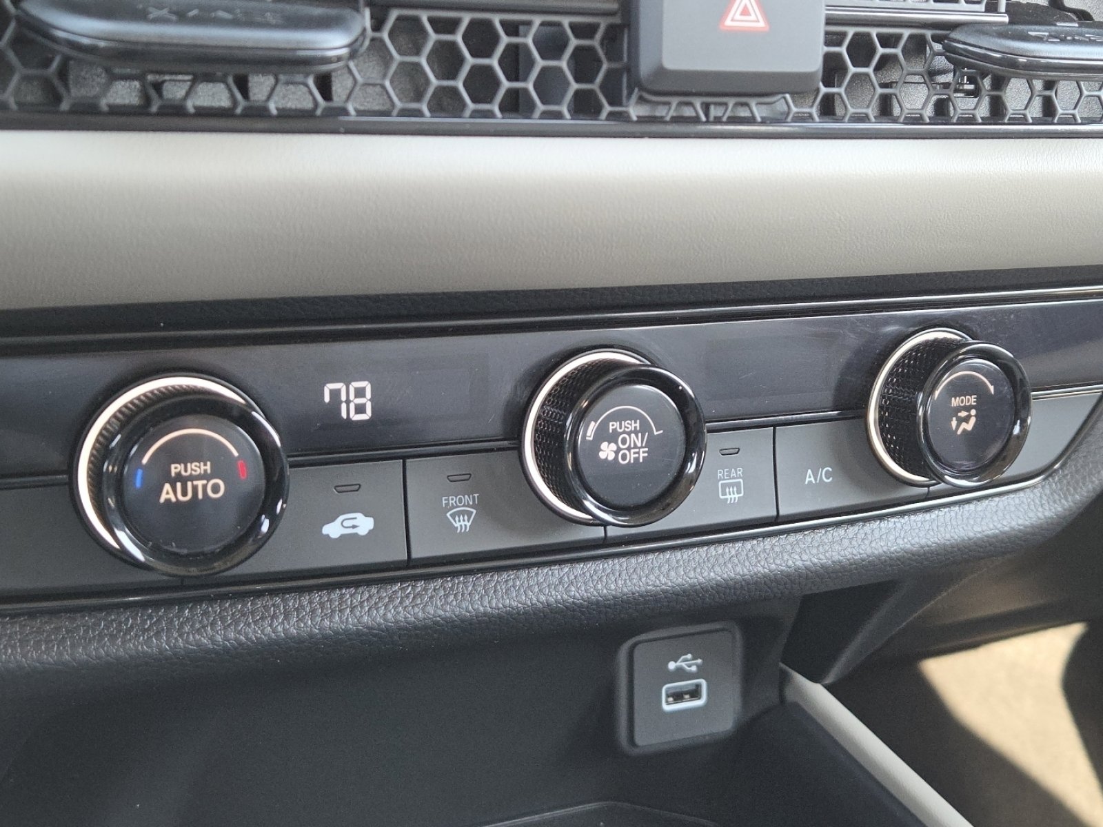 Used 2024 Honda HR-V LX image 30
