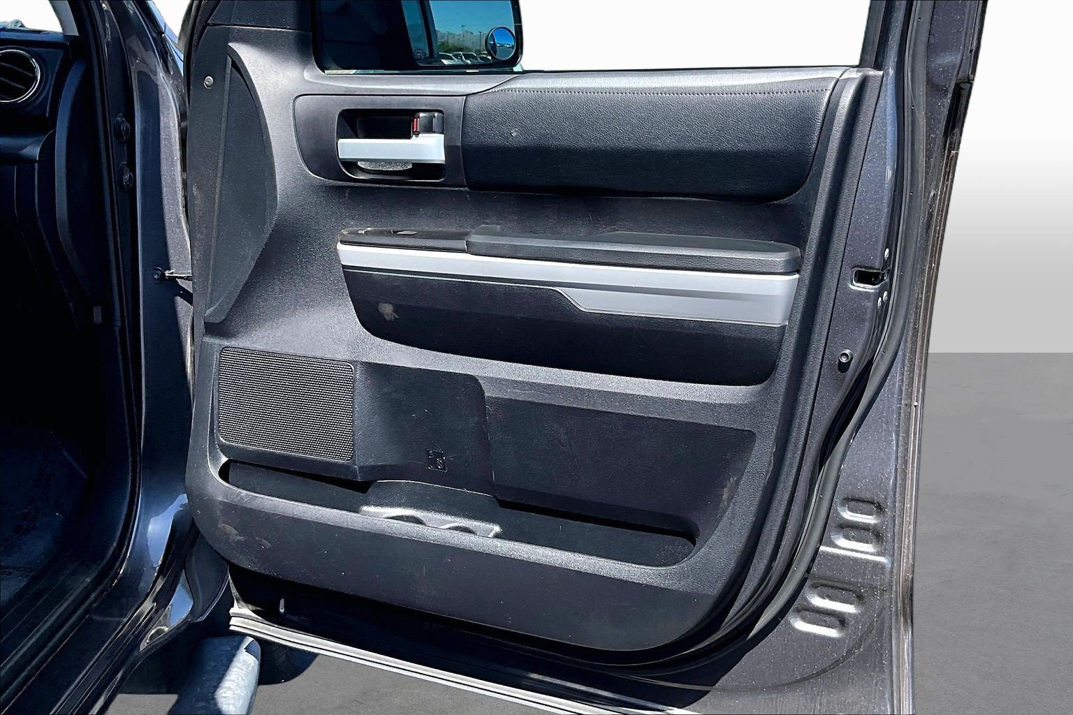 Used 2019 Toyota Tundra SR5 w/ SR5 Upgrade Package RWD image 17