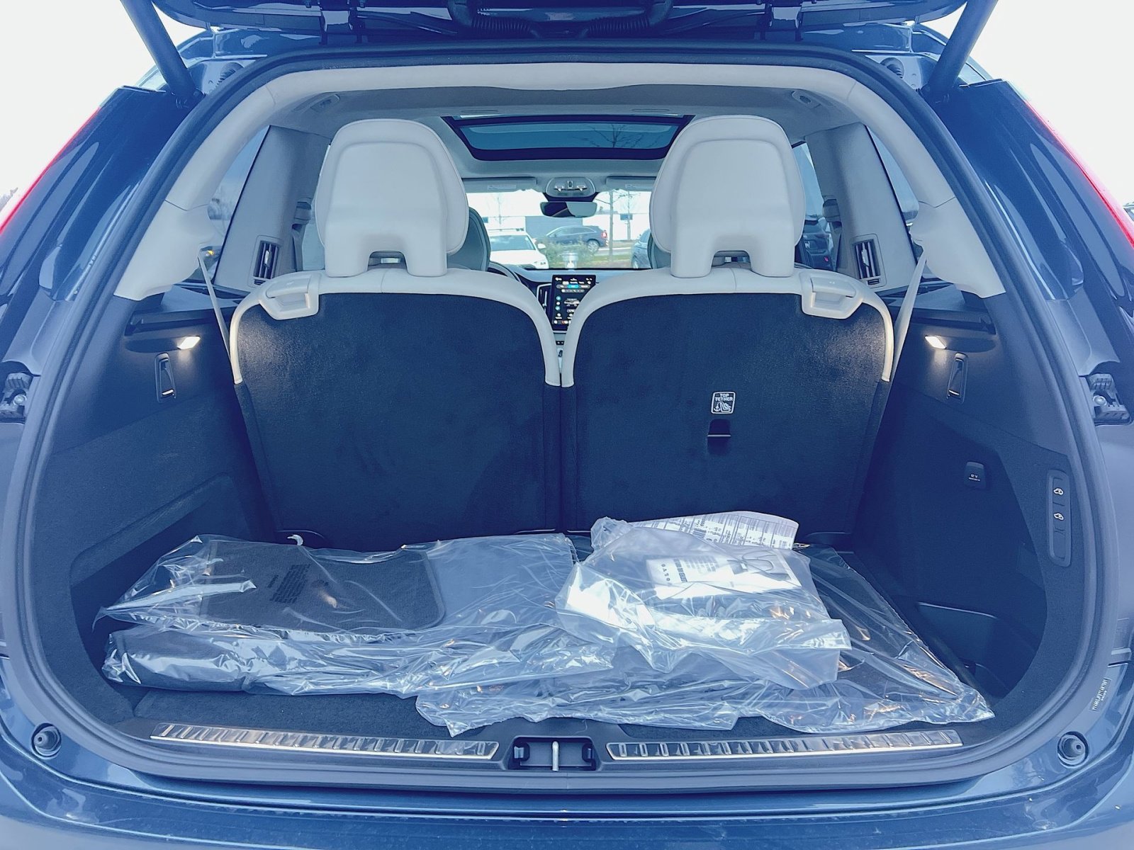 New 2026 Volvo XC90 B6 Ultra w/ Lounge Package image 26