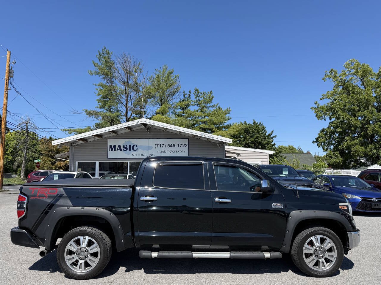 Used 2017 Toyota Tundra 1794 Edition AWD/4WD image 3