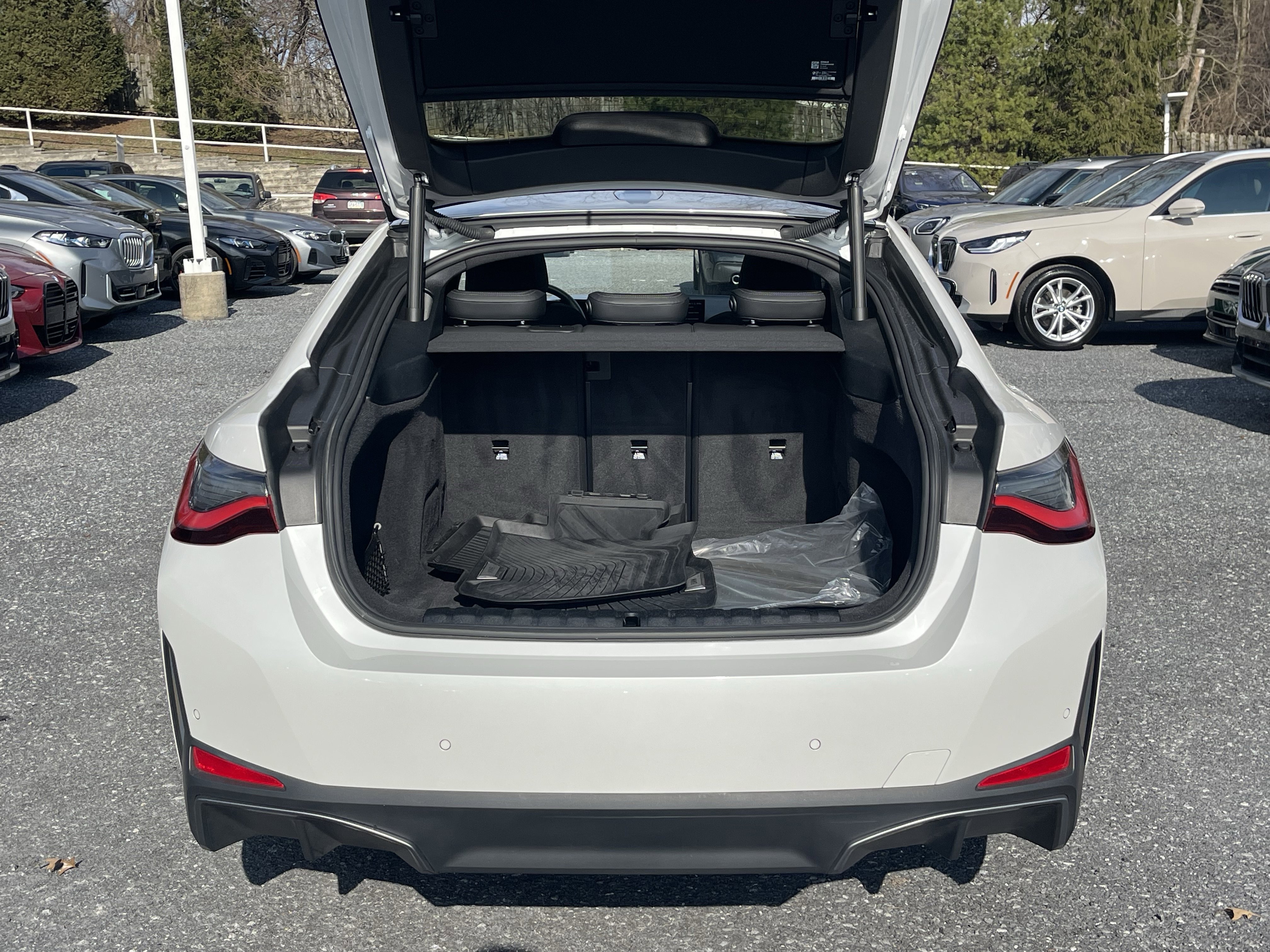 Certified 2023 BMW i4 eDrive35 w/ Premium Package image 8