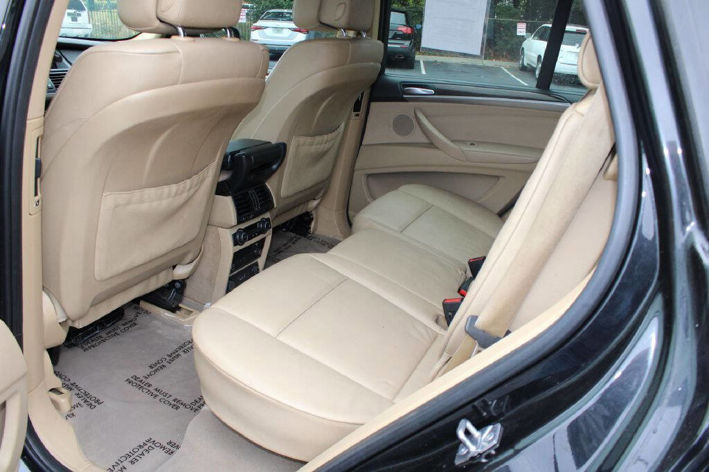 Used 2012 BMW X5 xDrive35i image 9
