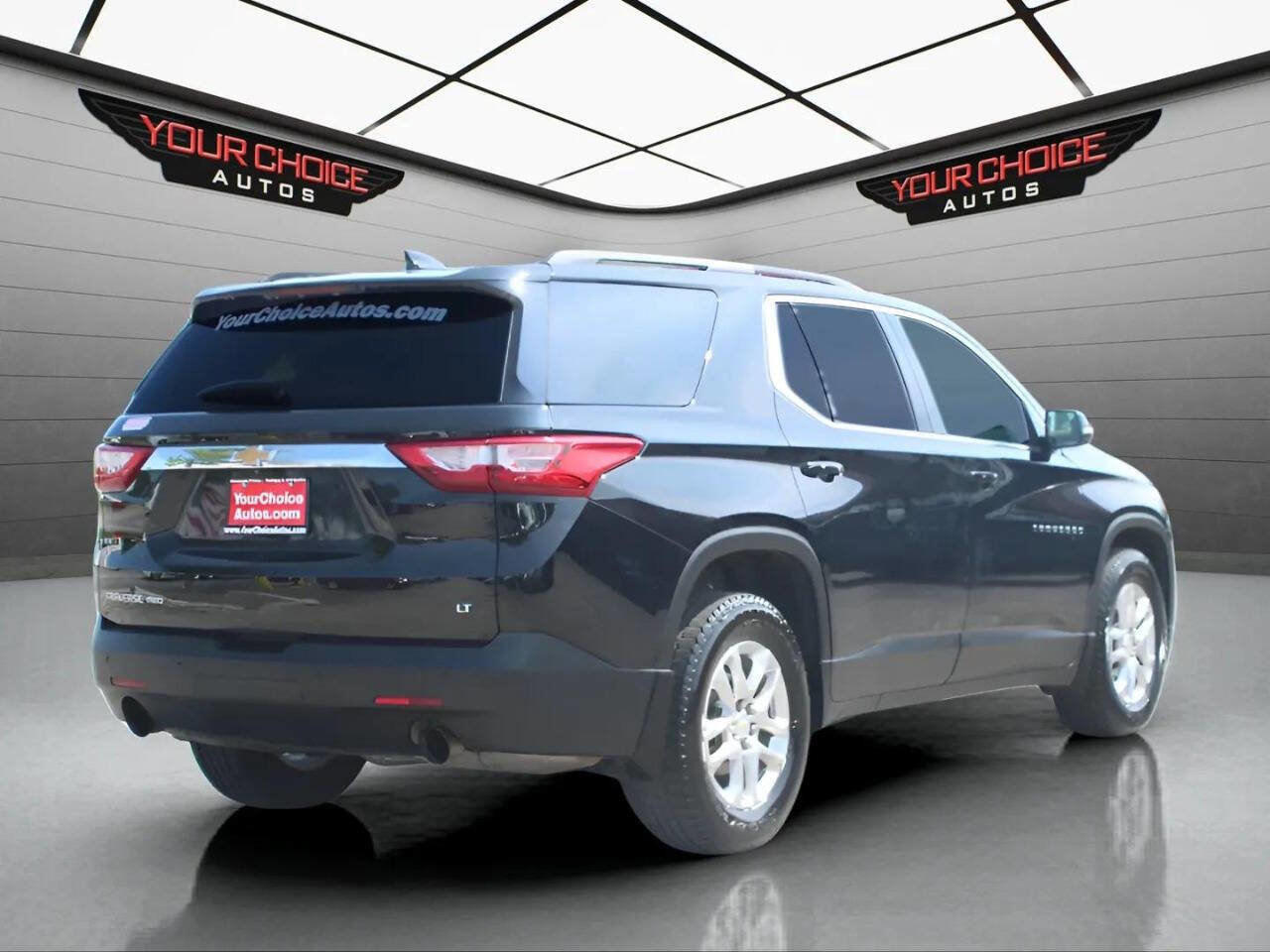 Used 2020 Chevrolet Traverse LT w/ Driver Confidence II Package image 5