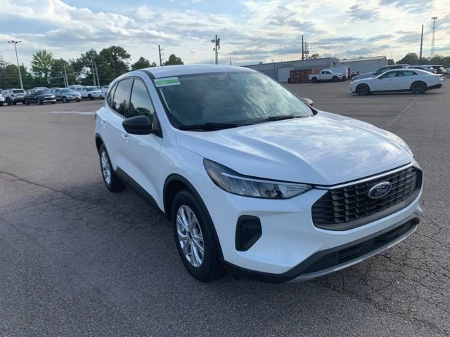 Used 2025 Ford Escape Active FWD image 1
