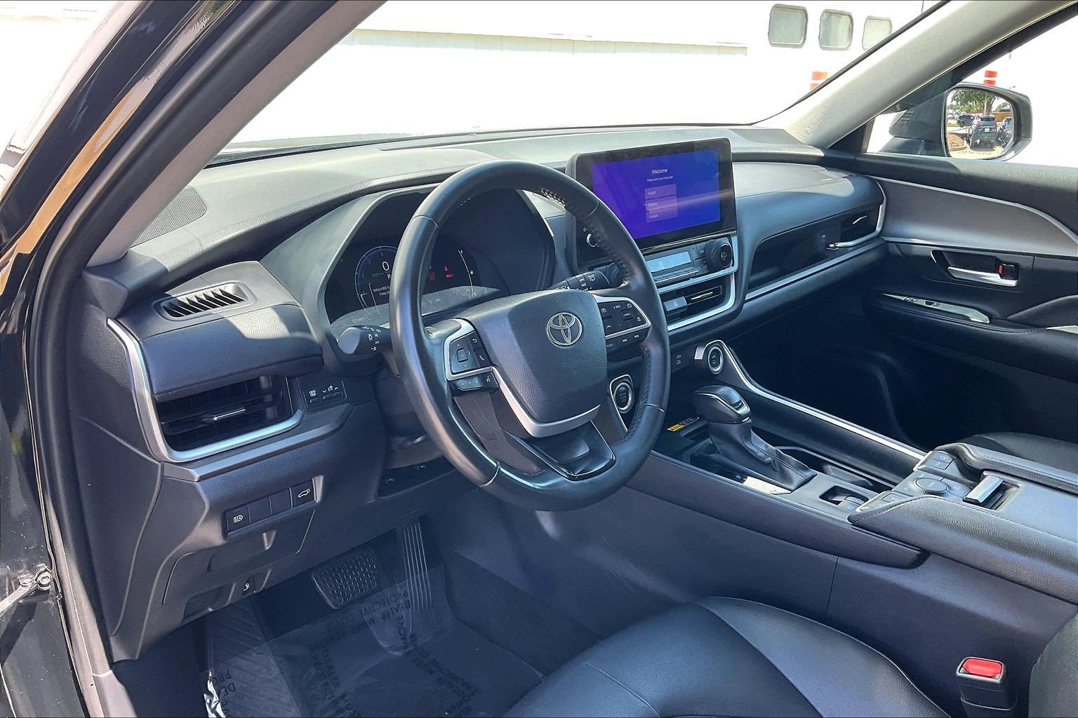 Used 2024 Toyota Grand Highlander AWD image 18