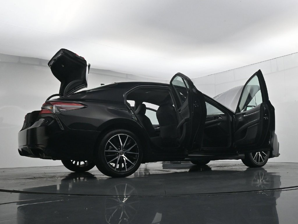 Used 2024 Toyota Camry SE FWD image 44