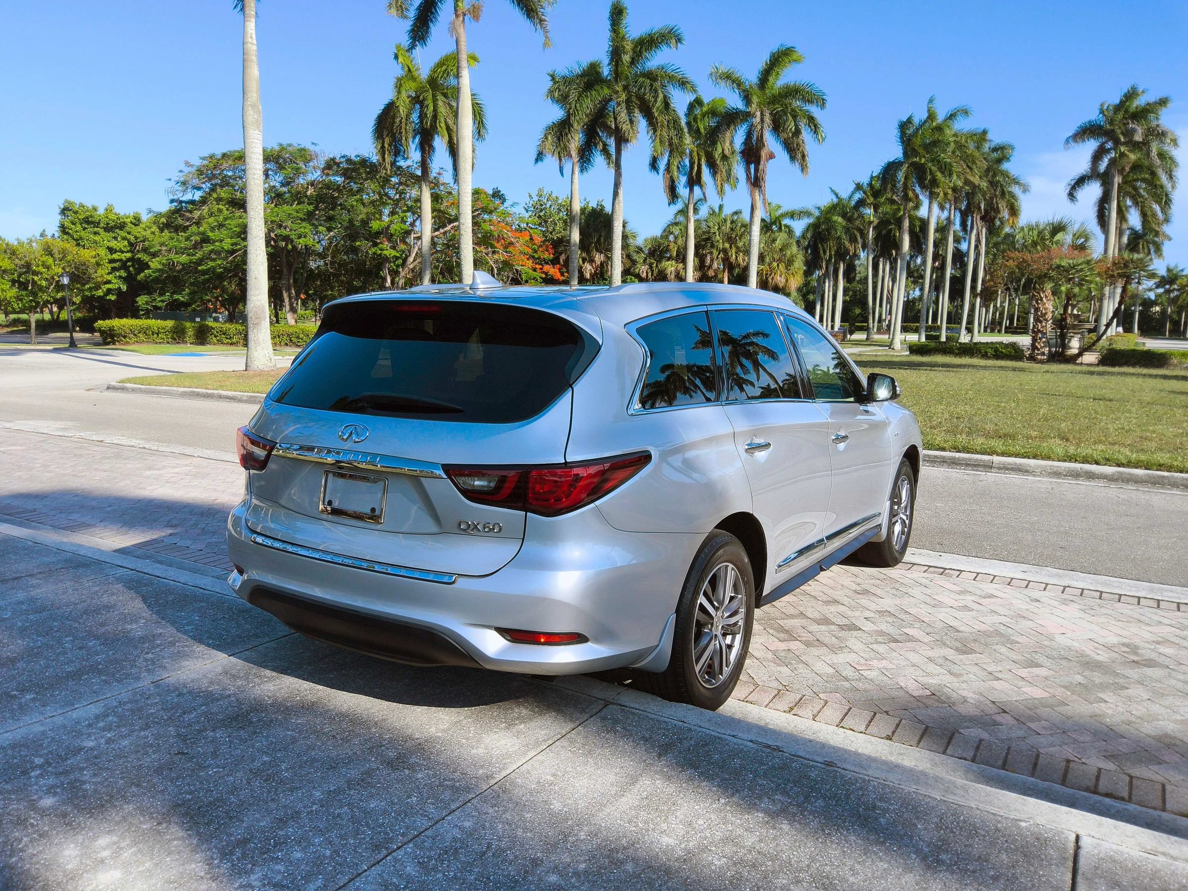 Used 2020 INFINITI QX60 Luxe FWD image 20