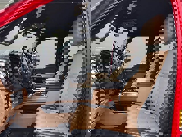 Used 2023 Ford F250 Lariat w/ Chrome Package image 10