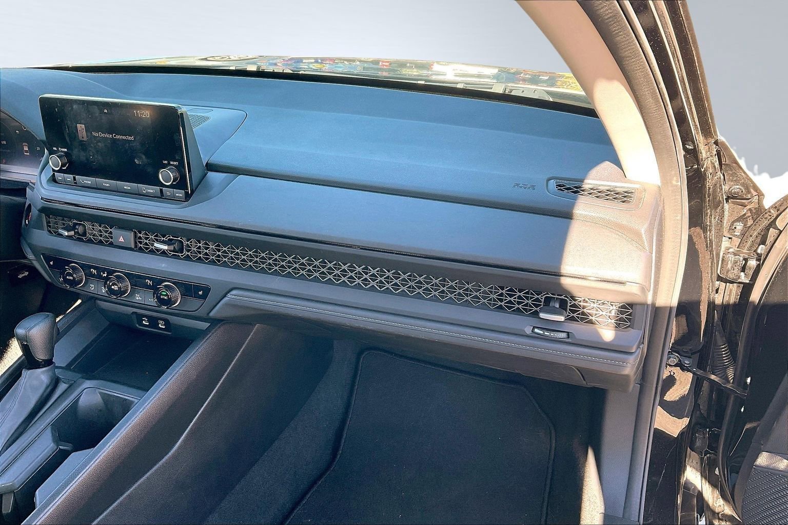 Used 2023 Honda Accord EX image 13