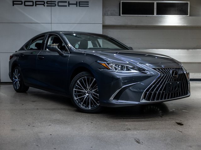 Used 2025 Lexus ES 300h w/ Premium Package image 12