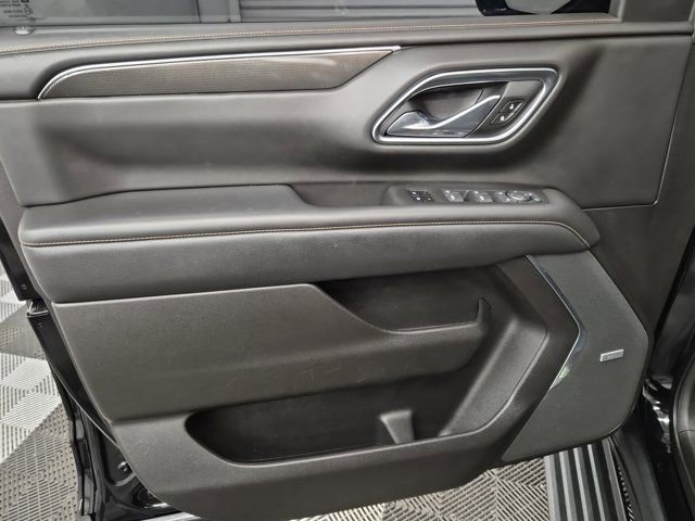 Used 2021 GMC Yukon XL AT4 w/ AT4 Premium Plus Package AWD/4WD image 19