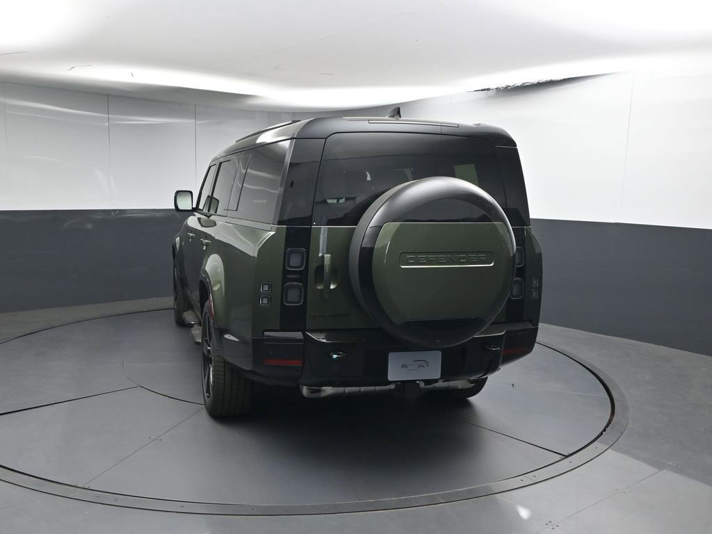 New 2026 Land Rover Defender 130 X-Dynamic SE AWD/4WD image 22