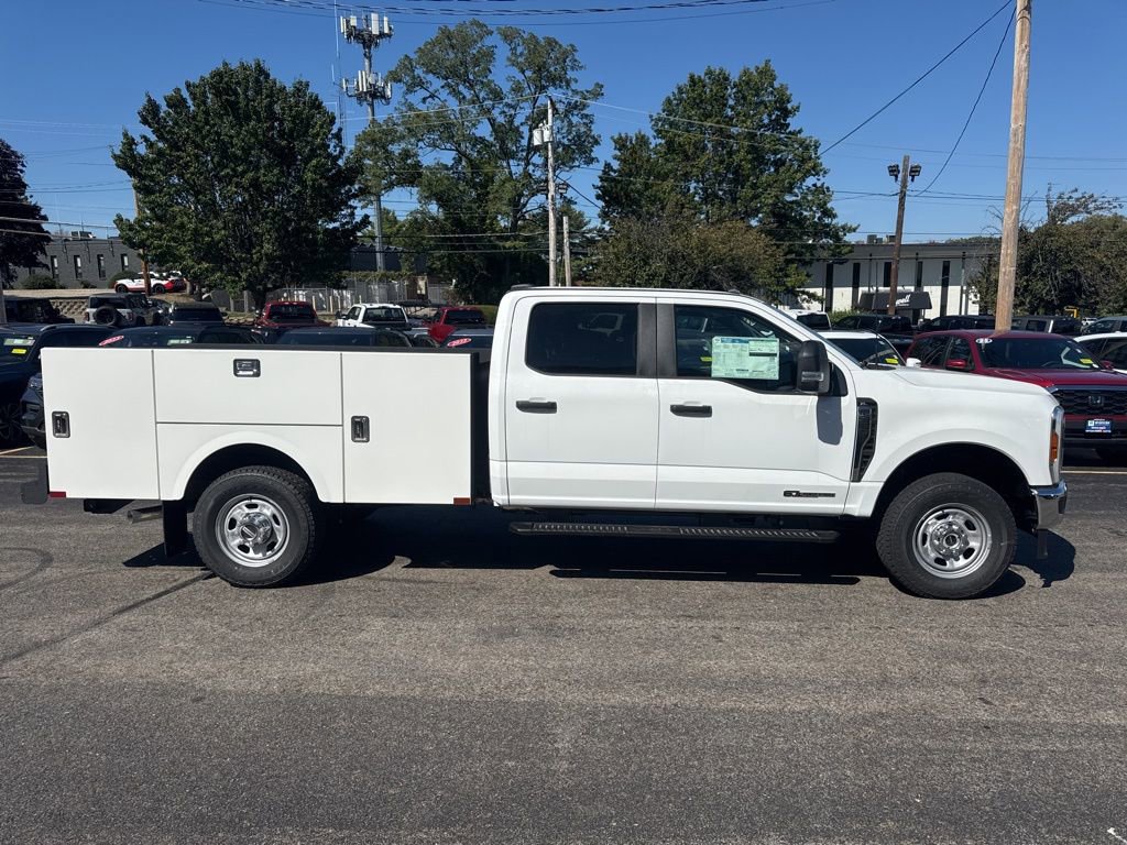 New 2025 Ford F350 XL w/ XL Chrome Package image 4