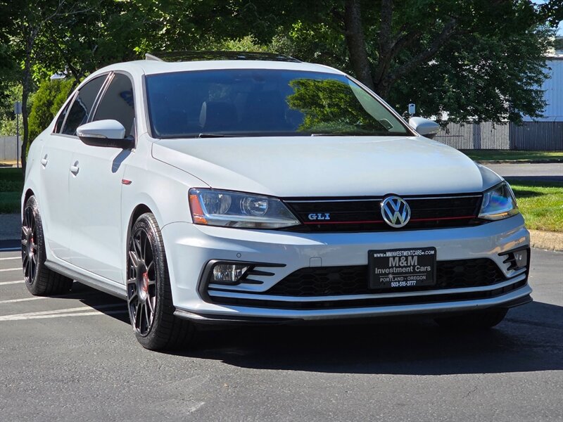 Used 2017 Volkswagen Jetta GLI FWD image 2