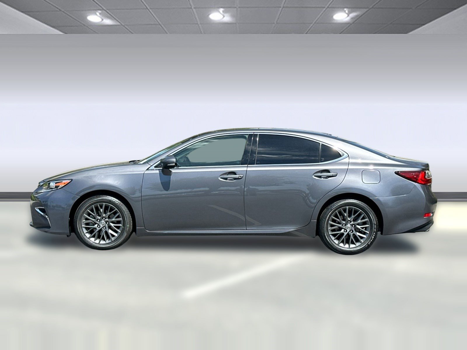 Used 2018 Lexus ES 350 w/ Navigation System Package image 2