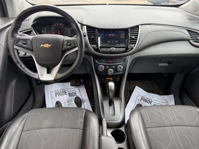 Used 2020 Chevrolet Trax LT w/ Driver Confidence Package AWD/4WD image 14