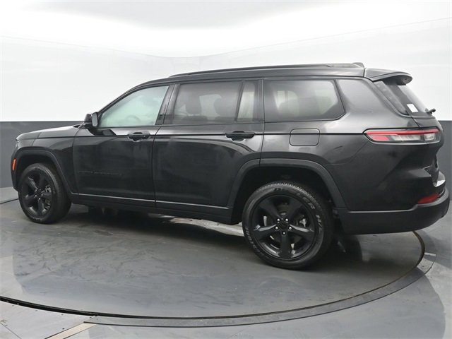 Used 2024 Jeep Grand Cherokee L Altitude image 3