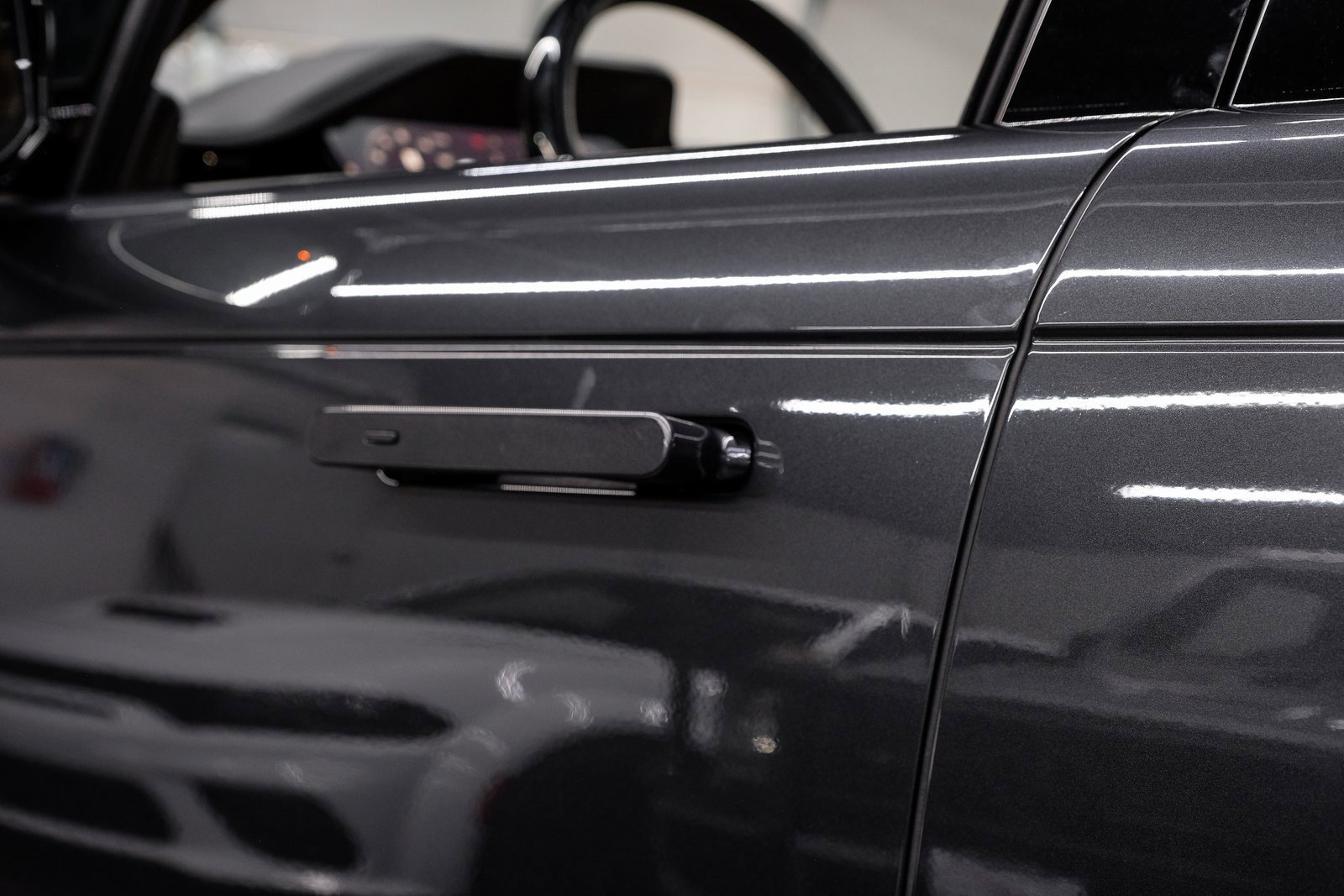 Used 2023 Land Rover Range Rover Autobiography image 46