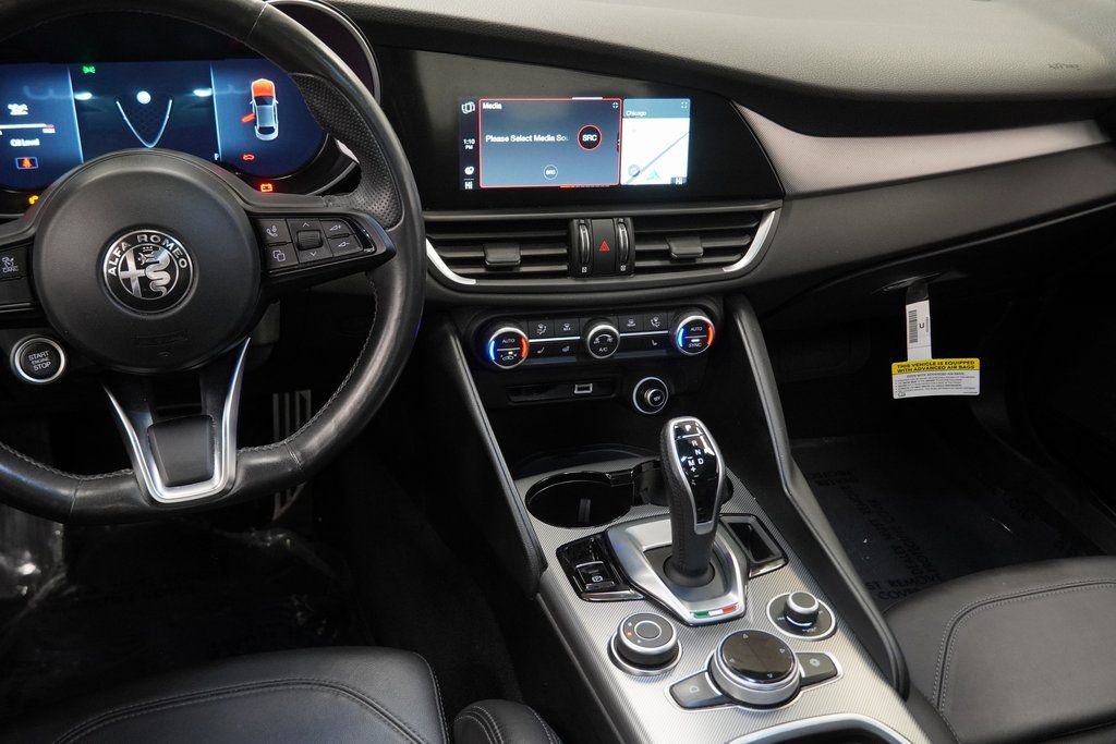 Used 2024 Alfa Romeo Giulia Veloce image 22