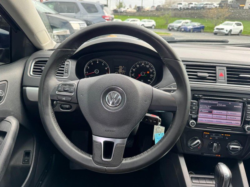 Used 2013 Volkswagen Jetta SE image 13