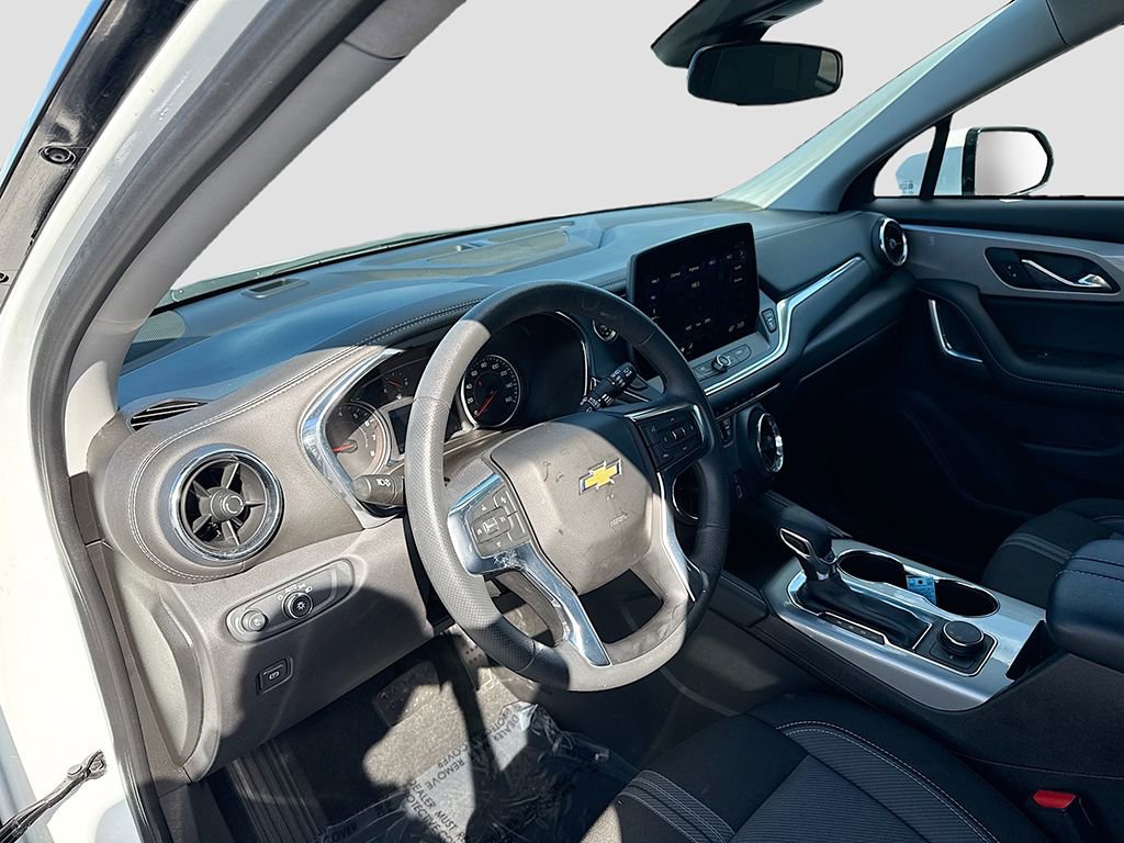 Used 2023 Chevrolet Blazer LT w/ Driver Confidence Package image 15