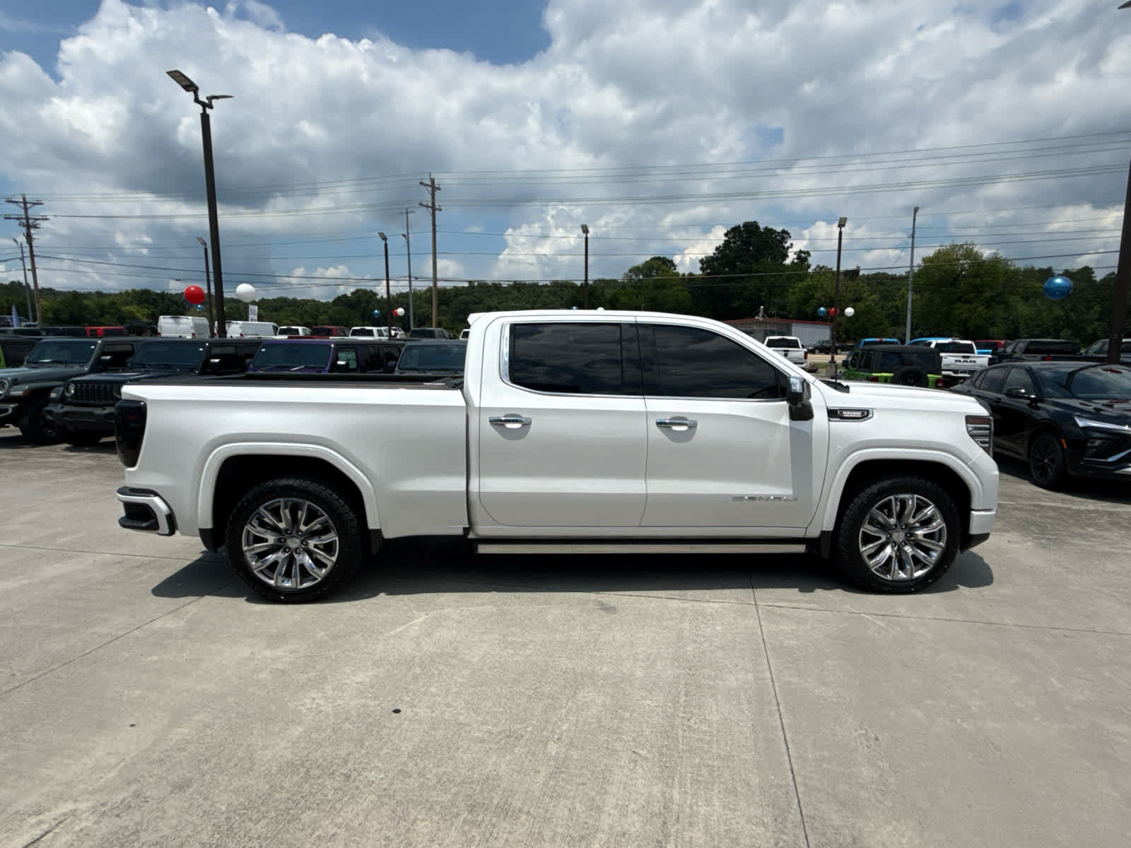 Used 2024 GMC Sierra 1500 Denali w/ Denali Reserve Package AWD/4WD image 6