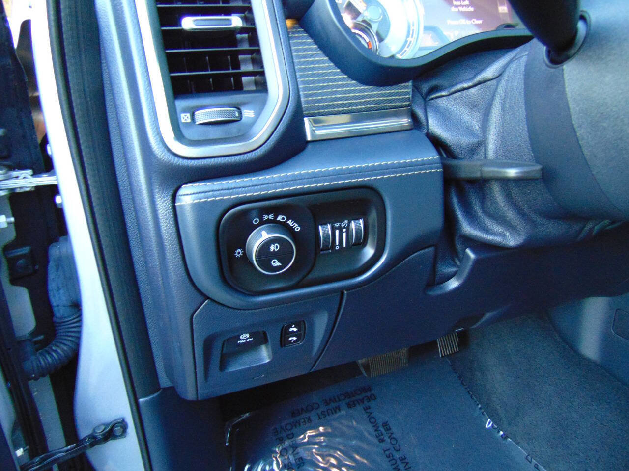 Used 2019 RAM 1500 Limited w/ Advanced Safety Group image 26