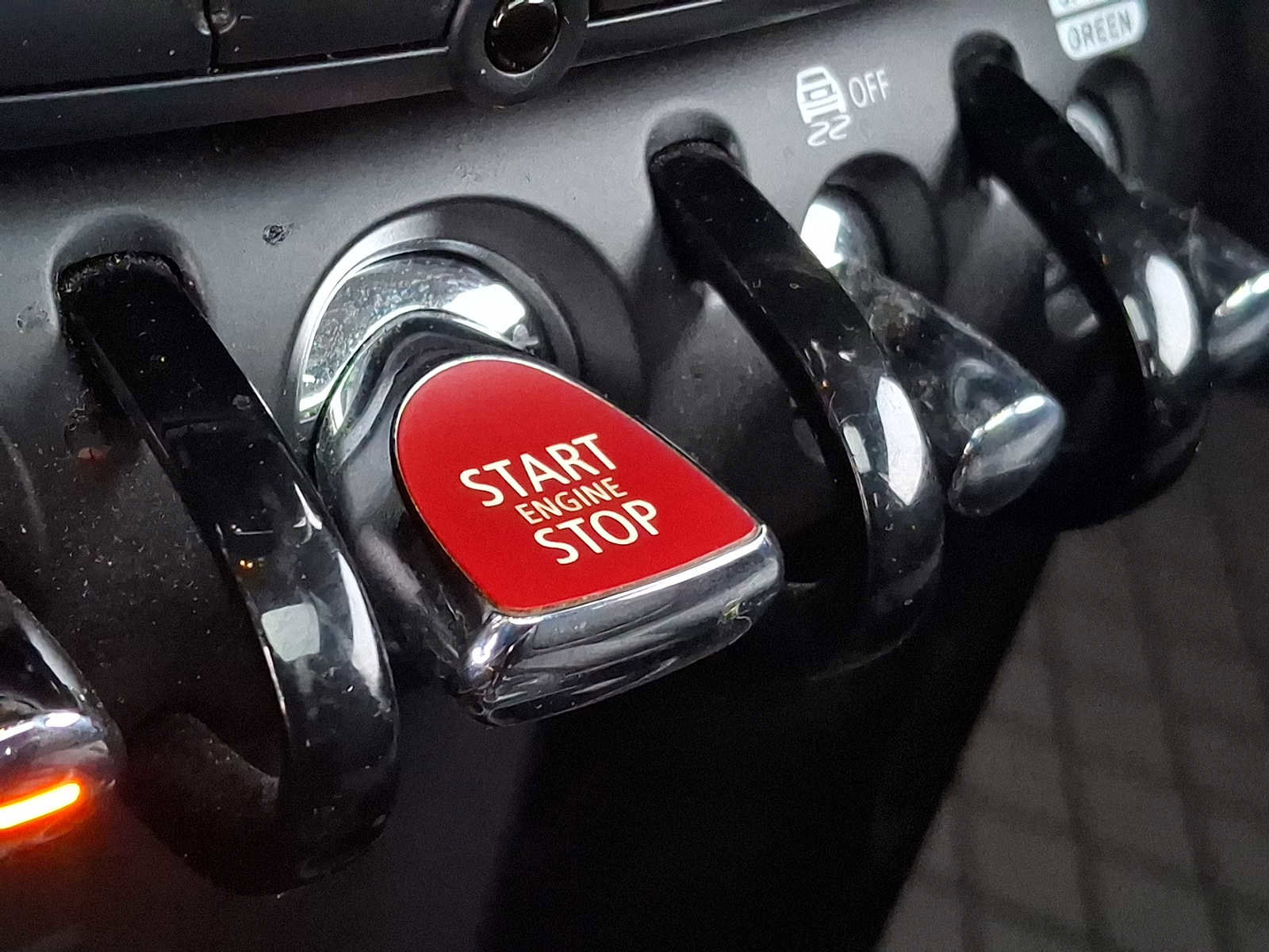 Certified 2023 MINI Cooper S image 22