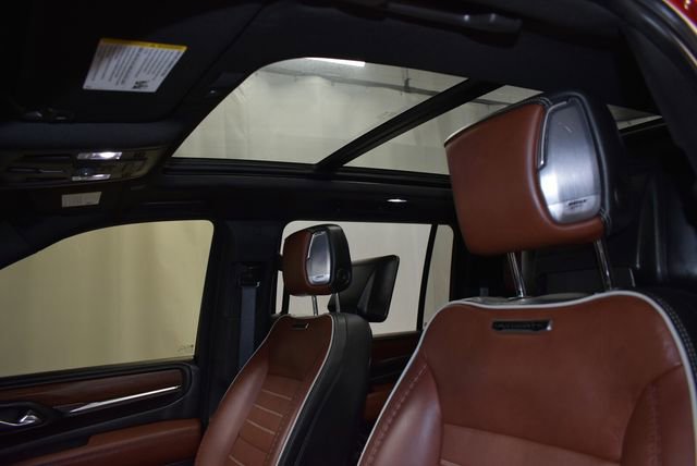 Used 2024 GMC Yukon XL Denali Ultimate AWD/4WD image 14