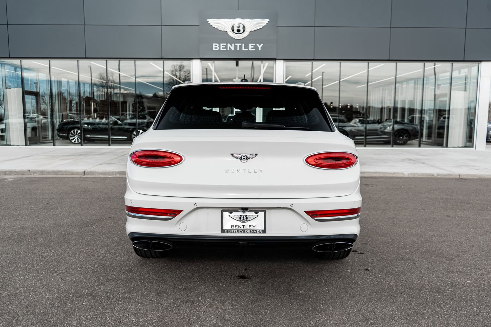 Used 2022 Bentley Bentayga image 11