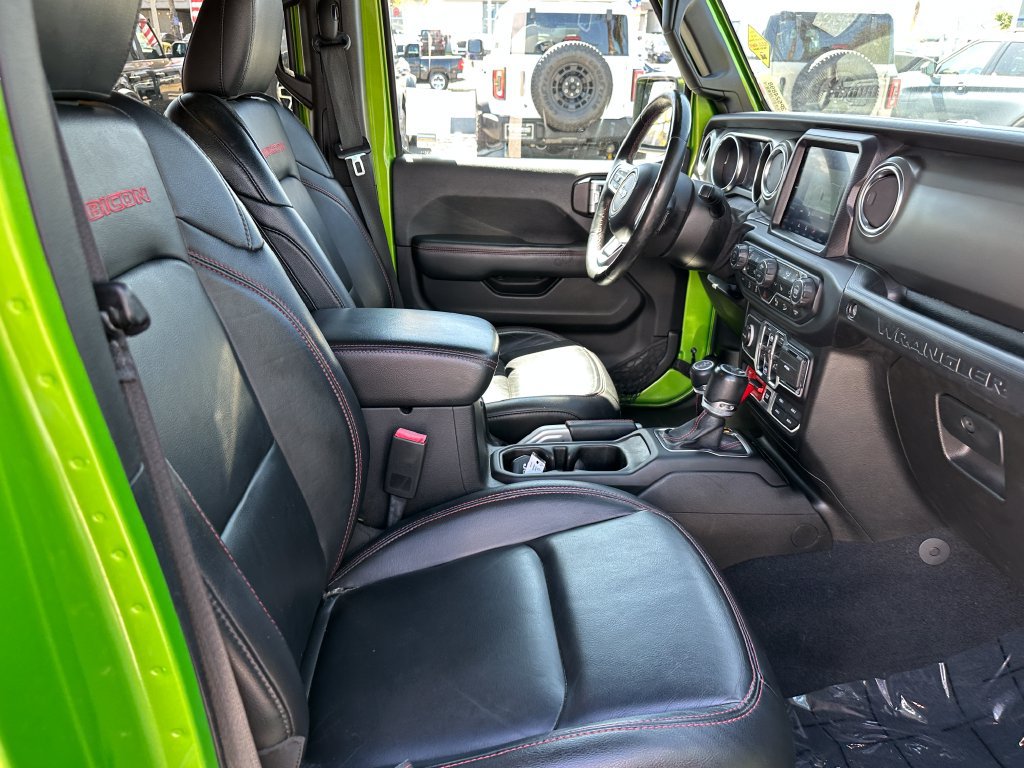 Used 2019 Jeep Wrangler Unlimited Rubicon w/ Dual Top Group AWD/4WD image 16