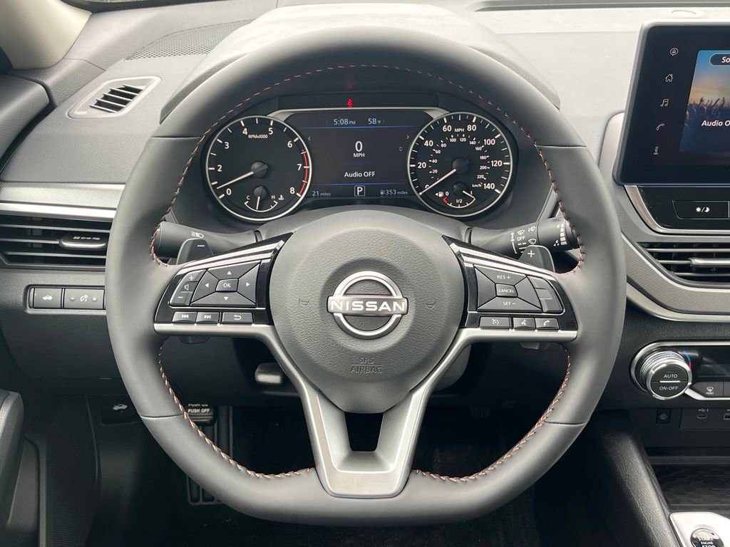 New 2026 Nissan Altima 2.5 SR w/ SR Midnight Edition Package FWD image 22