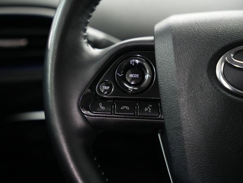 Used 2020 Toyota Prius Limited FWD image 12