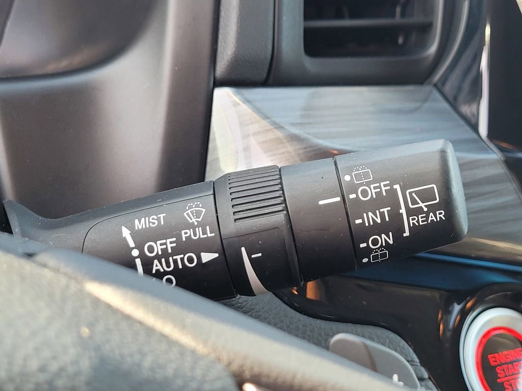 Used 2023 Honda Odyssey Elite image 27