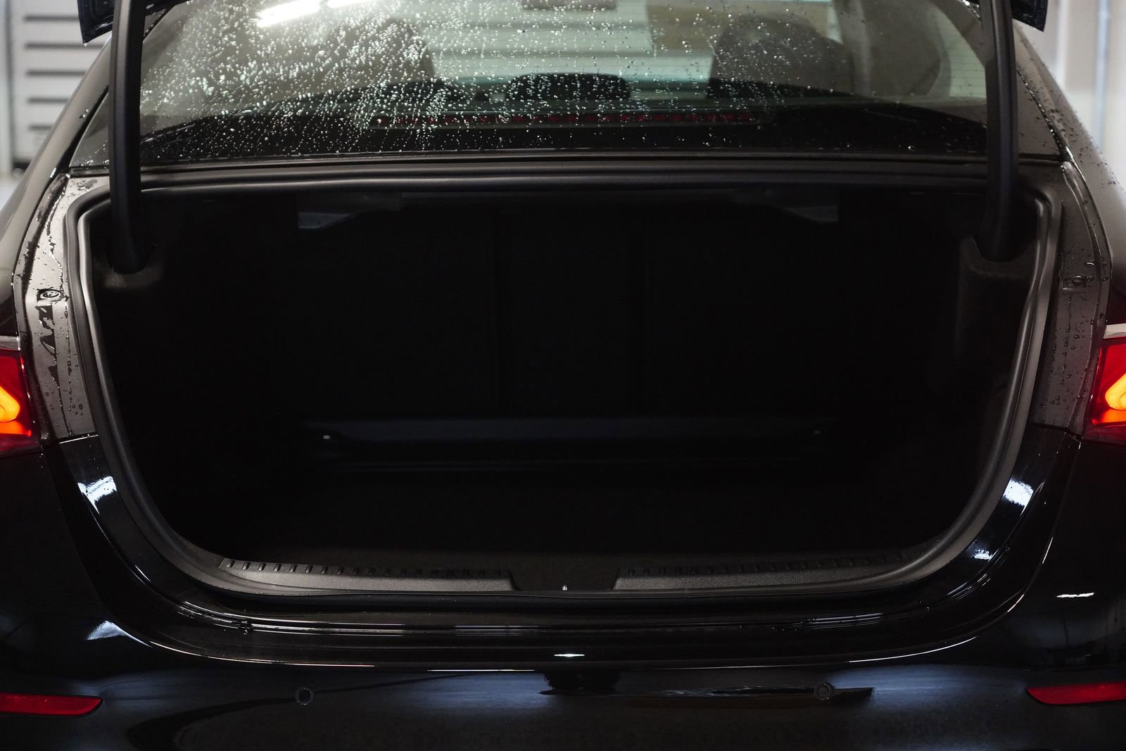 New 2026 Mercedes-Benz E 450 4MATIC Sedan image 34