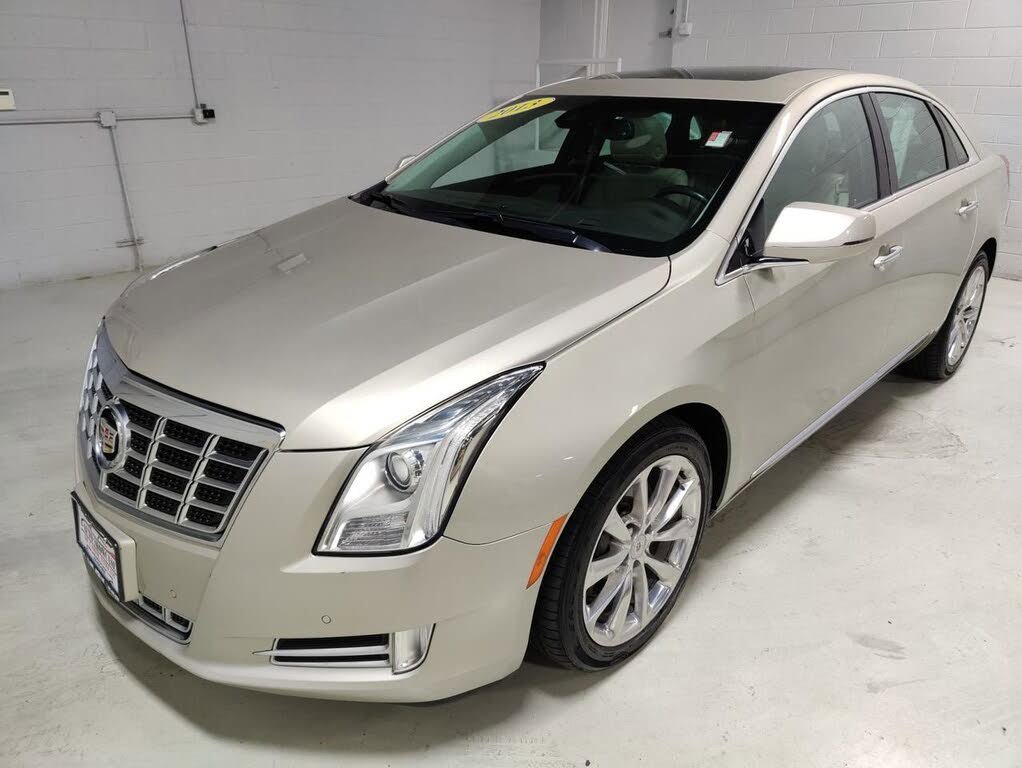 Used 2013 Cadillac XTS Luxury w/ Driver Awareness Package image 16